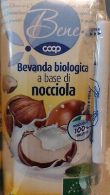Bevanda biologica a base di nocciola