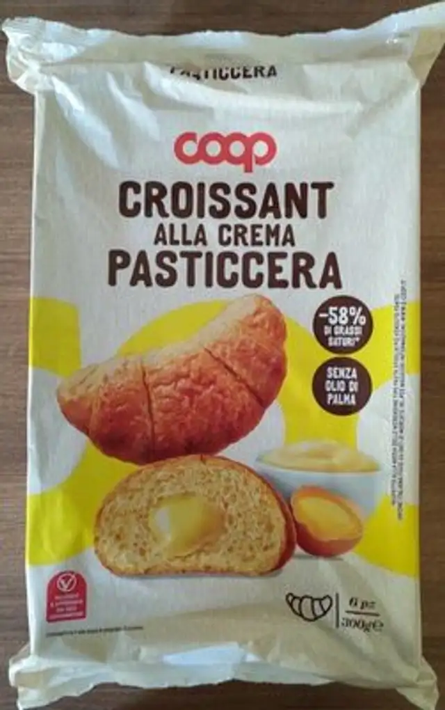 Croissant alla Crema Pasticcera front packaging