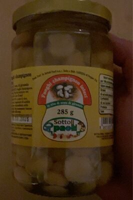 Funghi champinon interi