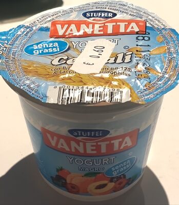 Yogurt magro cereali front packaging