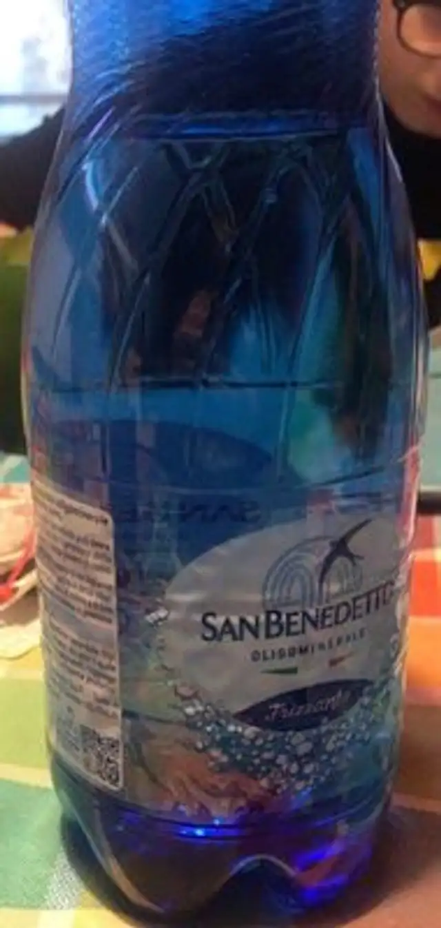 Acqua san benedetto front packaging