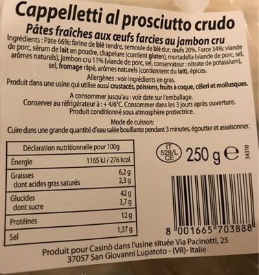 Pates fraiches aux oeufs farcies au jambon cru