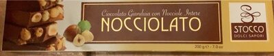 Cioccolato gianduia con nocciole intere