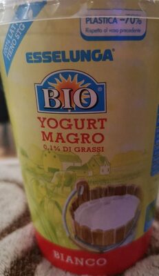 Yogurt magro bianco front packaging