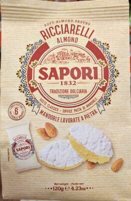 Soft almond pastry Ricciarelli