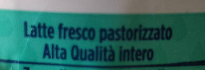 Latte fresco alta qualità ingredients label