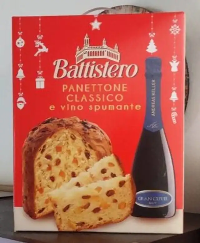 Panettone classico con vino spumante front packaging