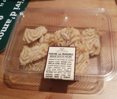 Pastine con mandorle