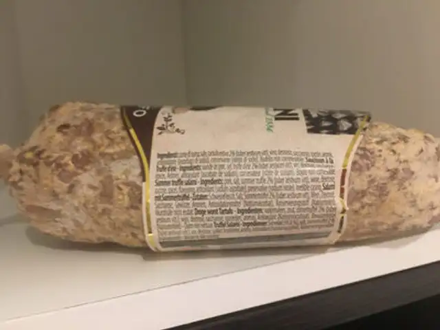 Salame al tartufo nutrition facts table