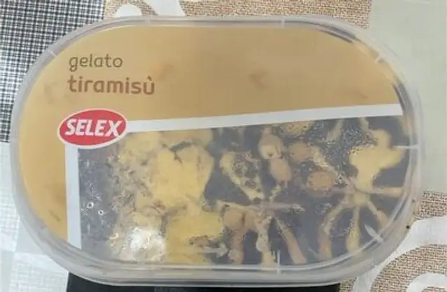 Gelato tiramisù front packaging
