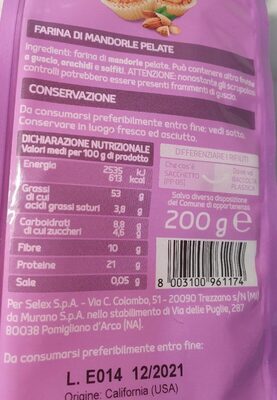 Farina di mandorle nutrition facts table