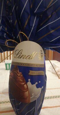 Uovo di cioccolato al latte