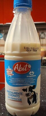 Latte parzialmente scremato