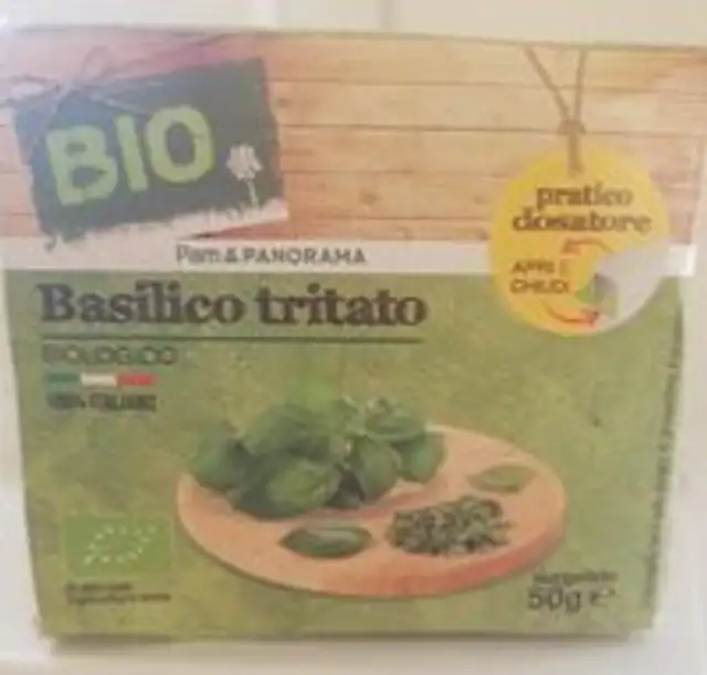 Basilico tritato