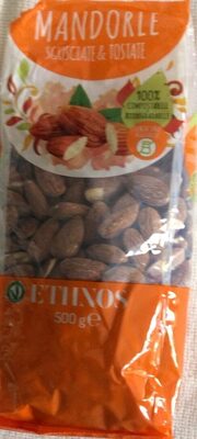 Mandorle sgusciate e tostate