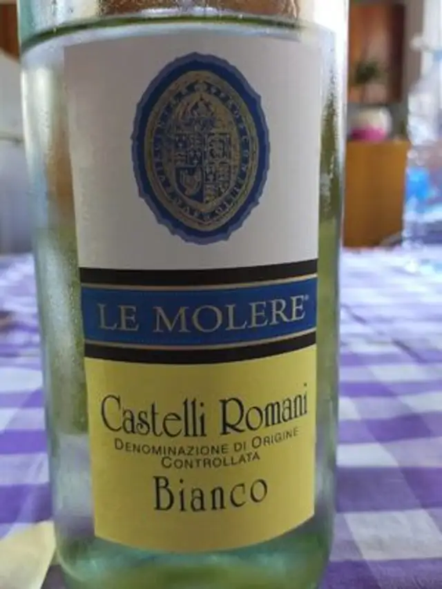 Castello romani vino bianco front packaging