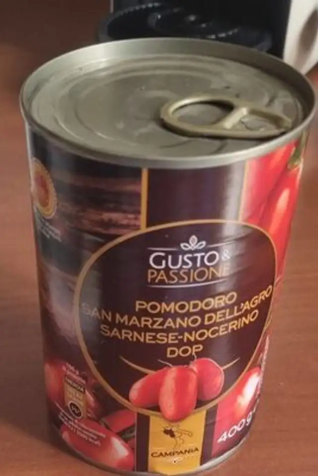 Pomodoro San Marzano dell agro sarnese nocerino dop front packaging