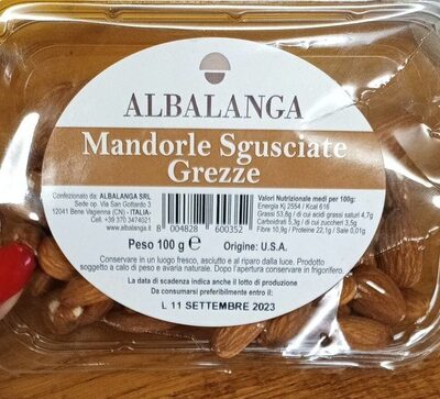 Mandorle sgusciate grezze