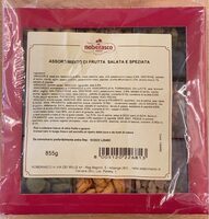 Assortimento di frutta salata e speziata