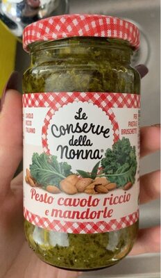 Pesto cavolo riccio e mandorle