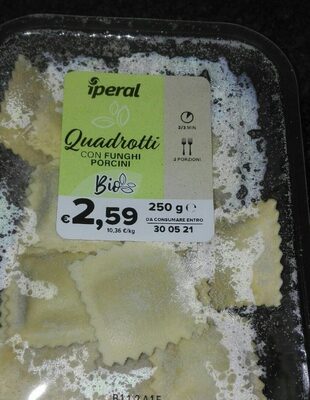 Quadrotti con funghi porcini