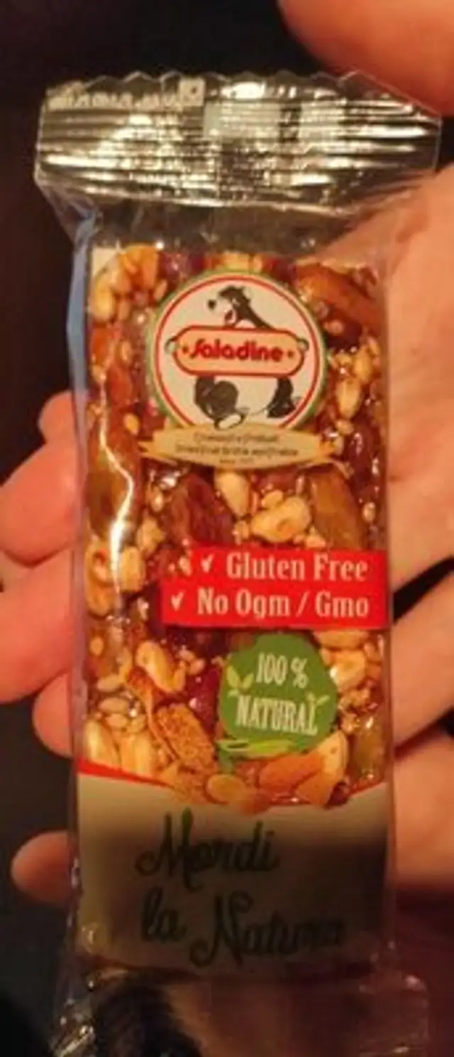 Mordu la natura front packaging