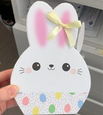 Praline di cioccolato al latte ripoene di crema alla nocciola