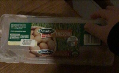 uova fresche allevamento in gabbia