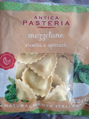 Mezzelune ricotta e spinaci