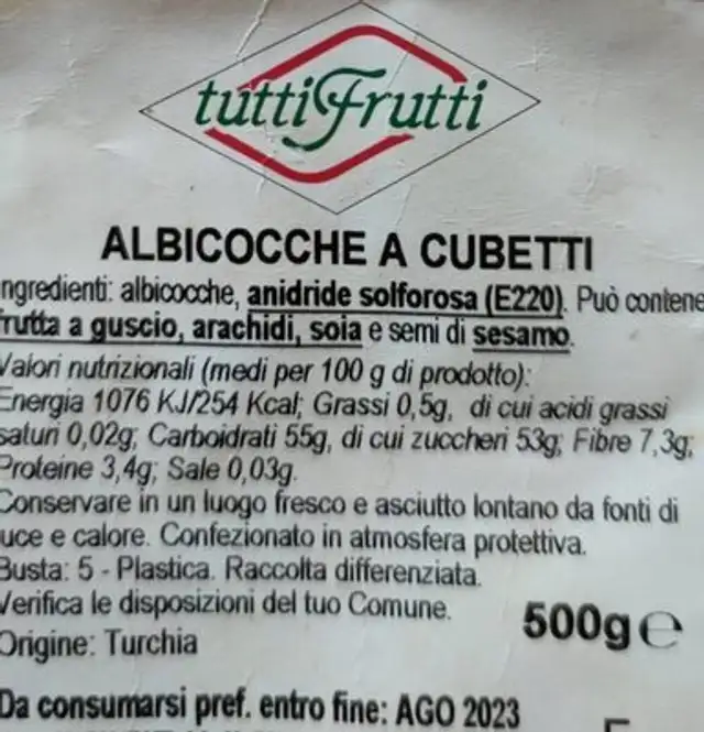 Albicocche a cubetti nutrition facts table
