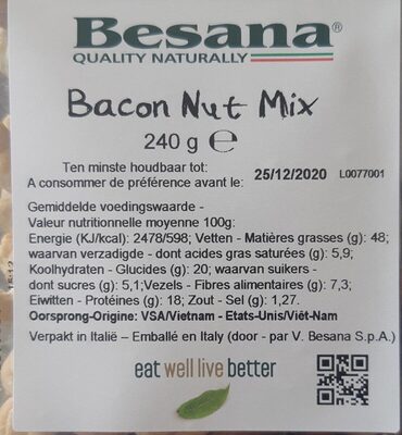 Bacon nut mix front packaging