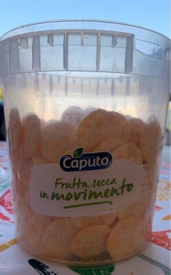 Frutta secca in movimento