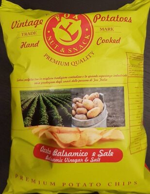 Hand cooked crisps with balsamico vinegar and sea salt seasoning