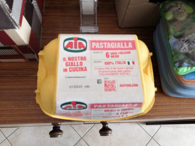 6 uova fresche medie pastagialla