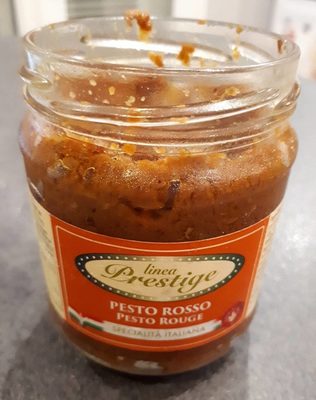Pesto rosso front packaging