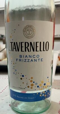 Vino bianco frizzantino