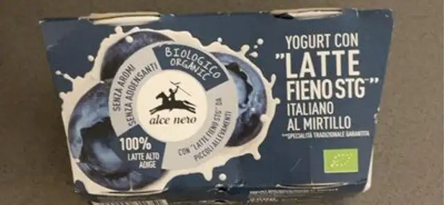 Yogurt con latte fieno al mirtillo front packaging