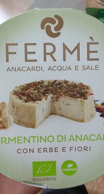 Fermé Fermentino di anacardi con erbe e fiori