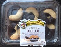 anellini di pasta frolla con il 30% di copertura al cacao