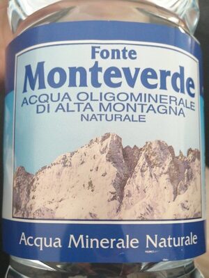 Fonte Monteverde Acqua oligominerale di alta montagna naturale