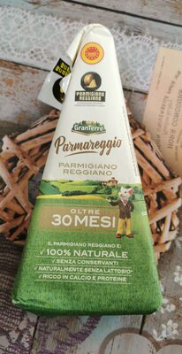 Parmigiano Reggiano 30 Mois D. o. p front packaging