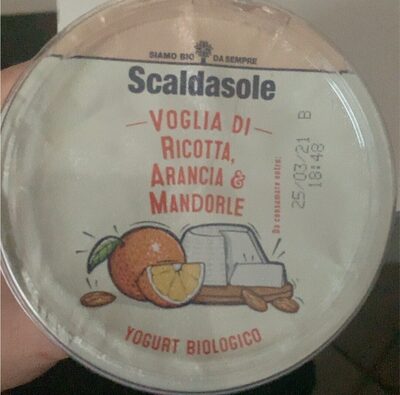Voglia di ricotta, arancia e mandorle front packaging