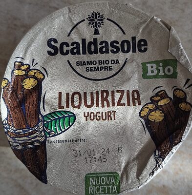 Yogurt intero alla liquirizia