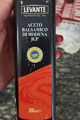 Aceto balsamico di modena front packaging