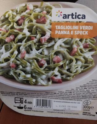 Tagliolini verdi panna e speck