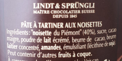 Pâte à tartiner aux noisettes ingredients label