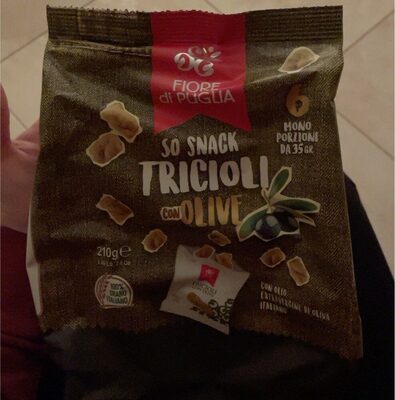 So snack tricioli con olive front packaging