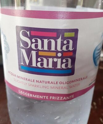Acqua minerale naturale