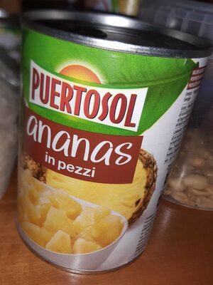 Ananas in pezzi