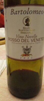 Vino novello front packaging